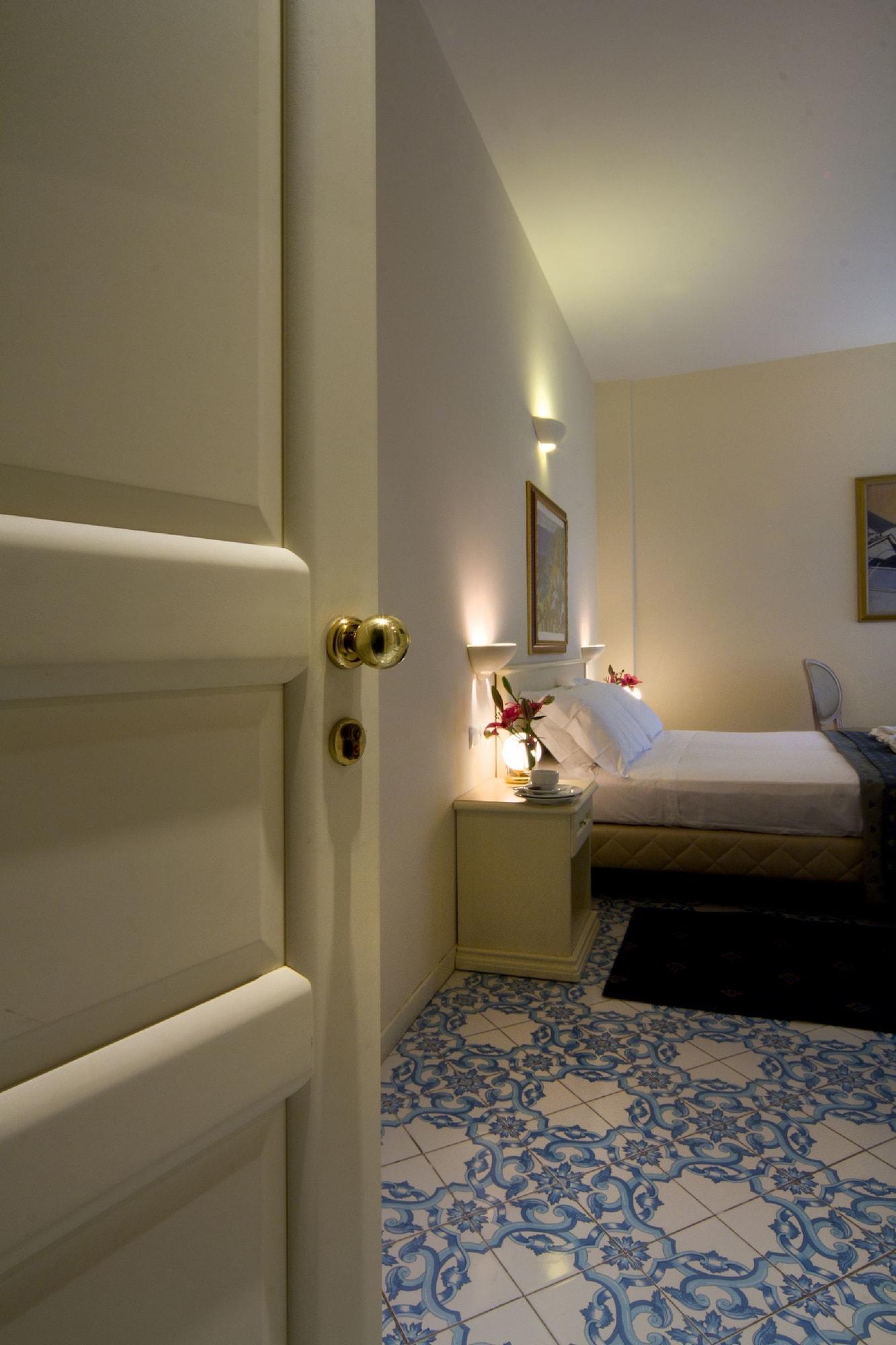Hotel Alexander Palme เคียนเชียโนแตร์เม ภายนอก รูปภาพ