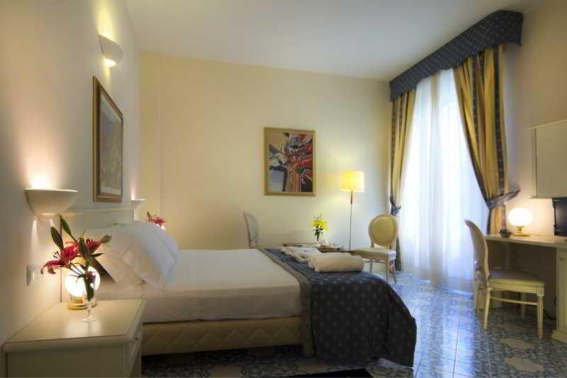 Hotel Alexander Palme เคียนเชียโนแตร์เม ภายนอก รูปภาพ