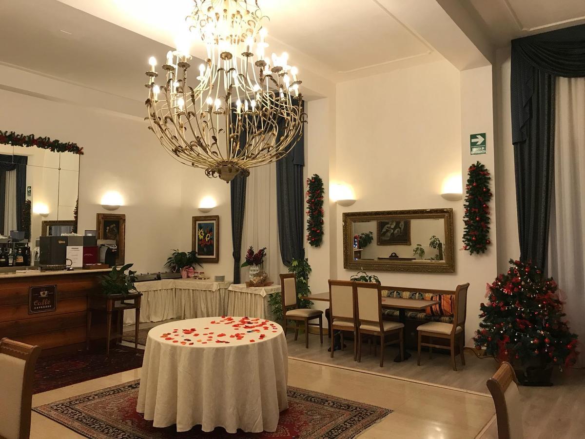 Hotel Alexander Palme เคียนเชียโนแตร์เม ภายนอก รูปภาพ
